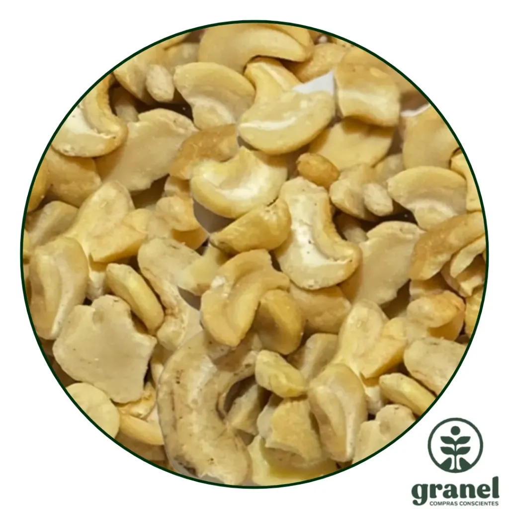 [3523] Castañas de cajú rota cruda sin sal 250g